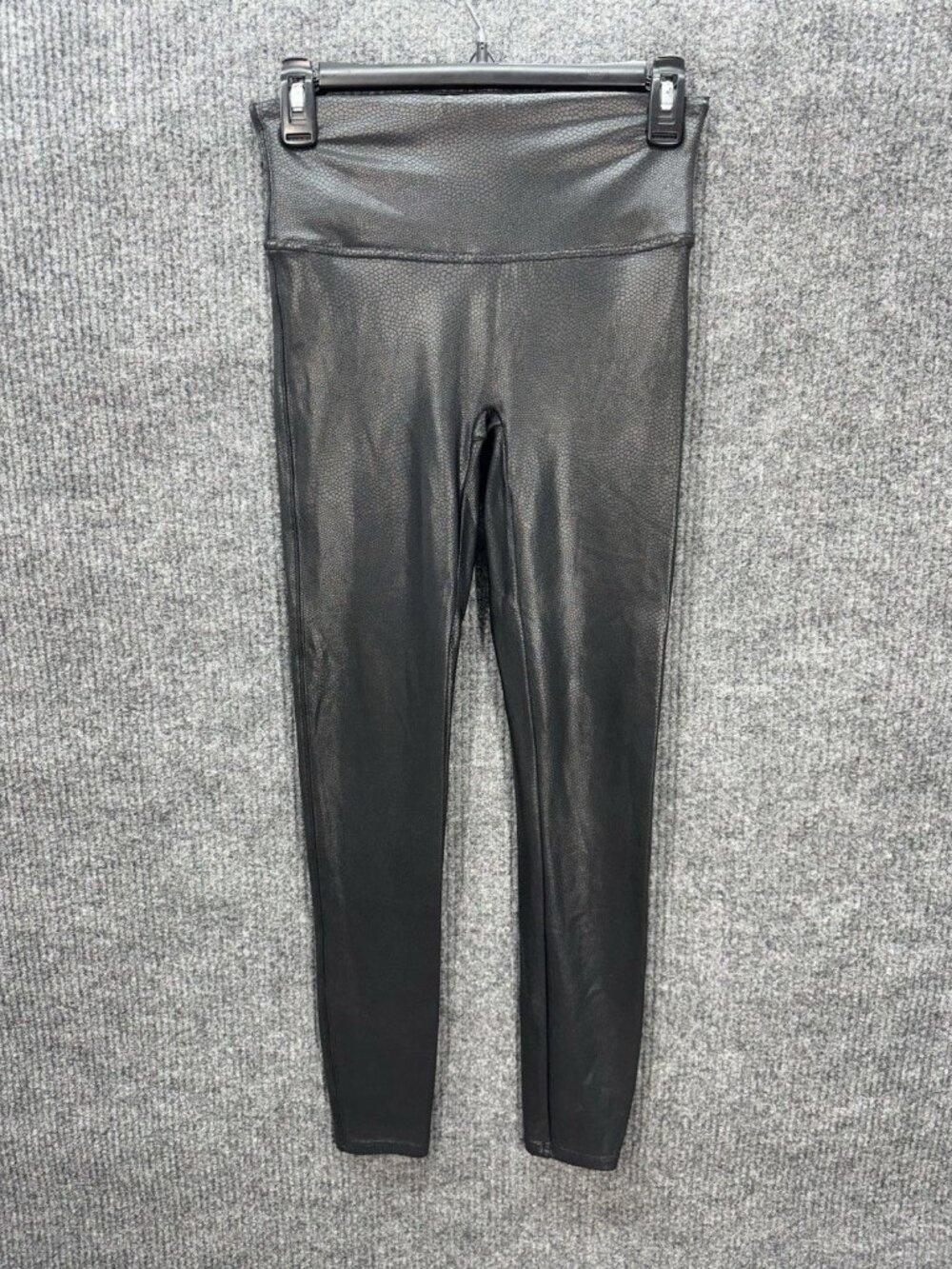 Spanx Faux Snakeskin Leggings Womens Medium Black Pants Pull On Foiled Moto